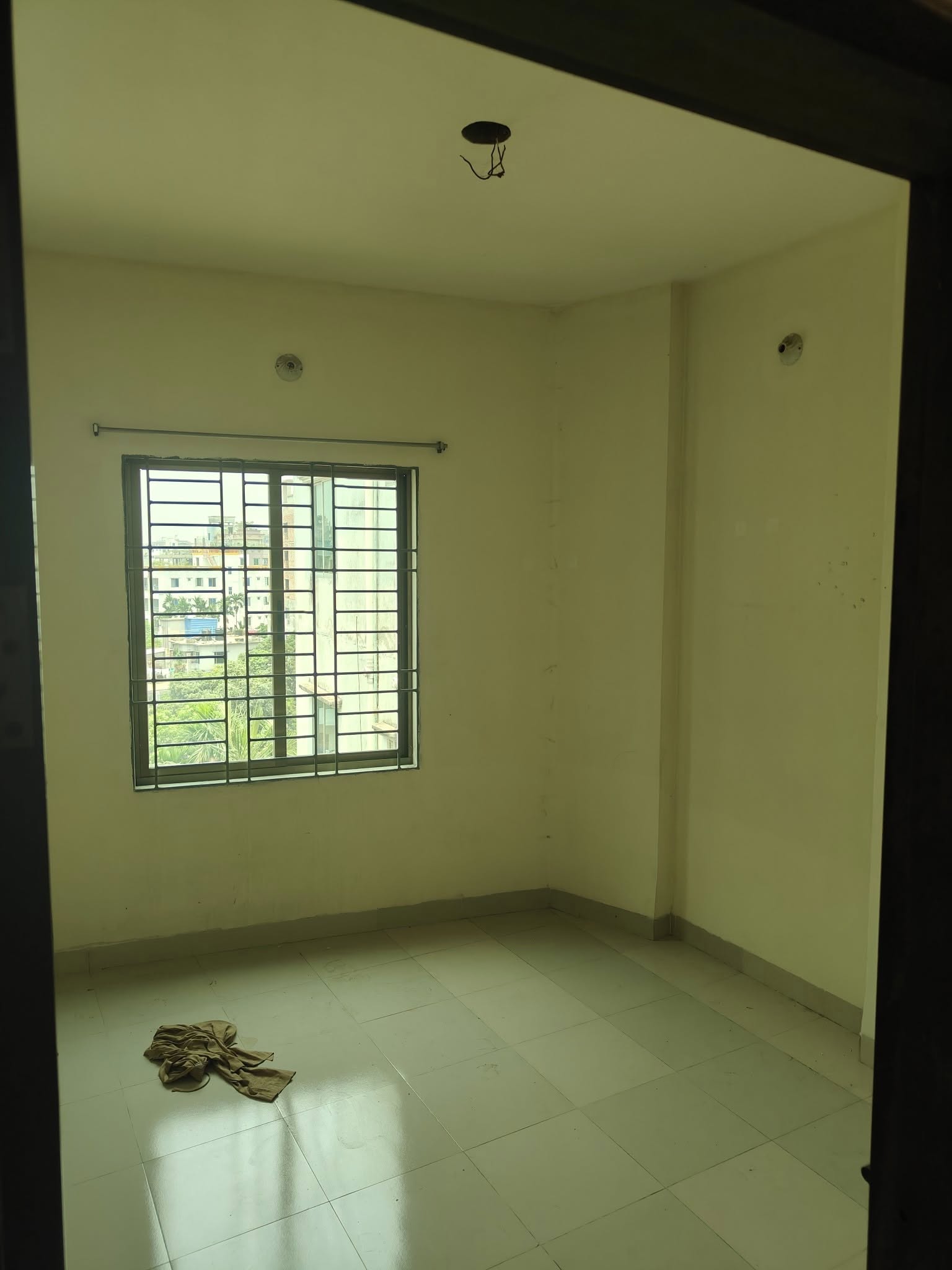 সেপ্টেম্বর থেকে ২ রুমের ২টি ফ্লাট ভাড়া দেয়া হবে,